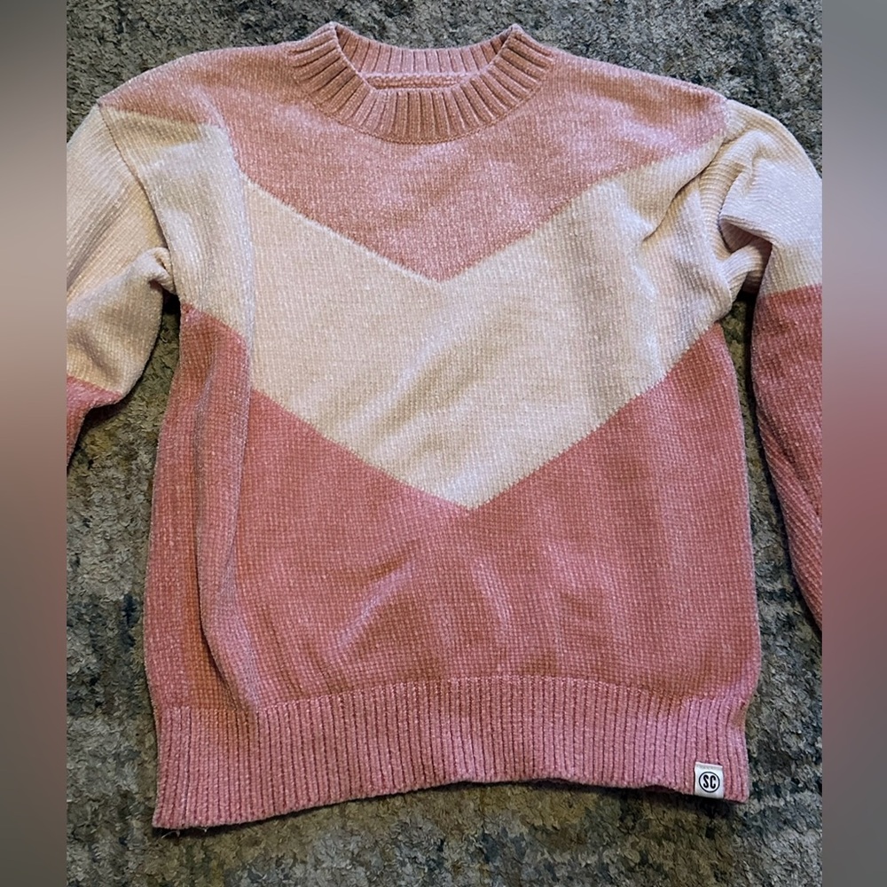 Girls pink long sleeve sweater size 7 wore twice by SVRN Code